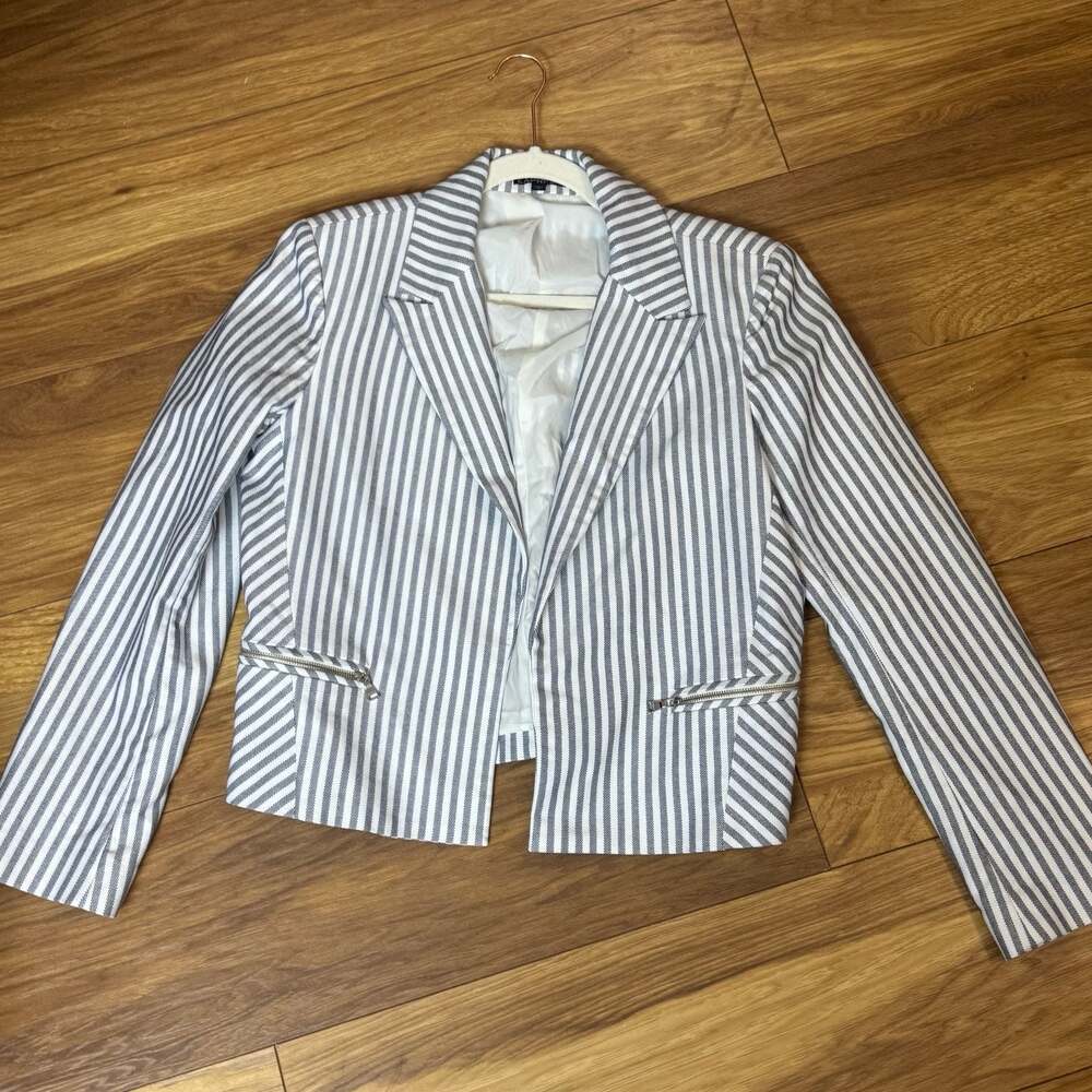 Express Women's Striped Cropped Blazer with Zipper Pockets